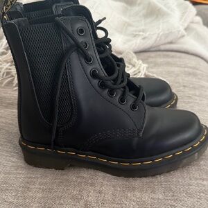 Dr. Martens Black Kids Boots